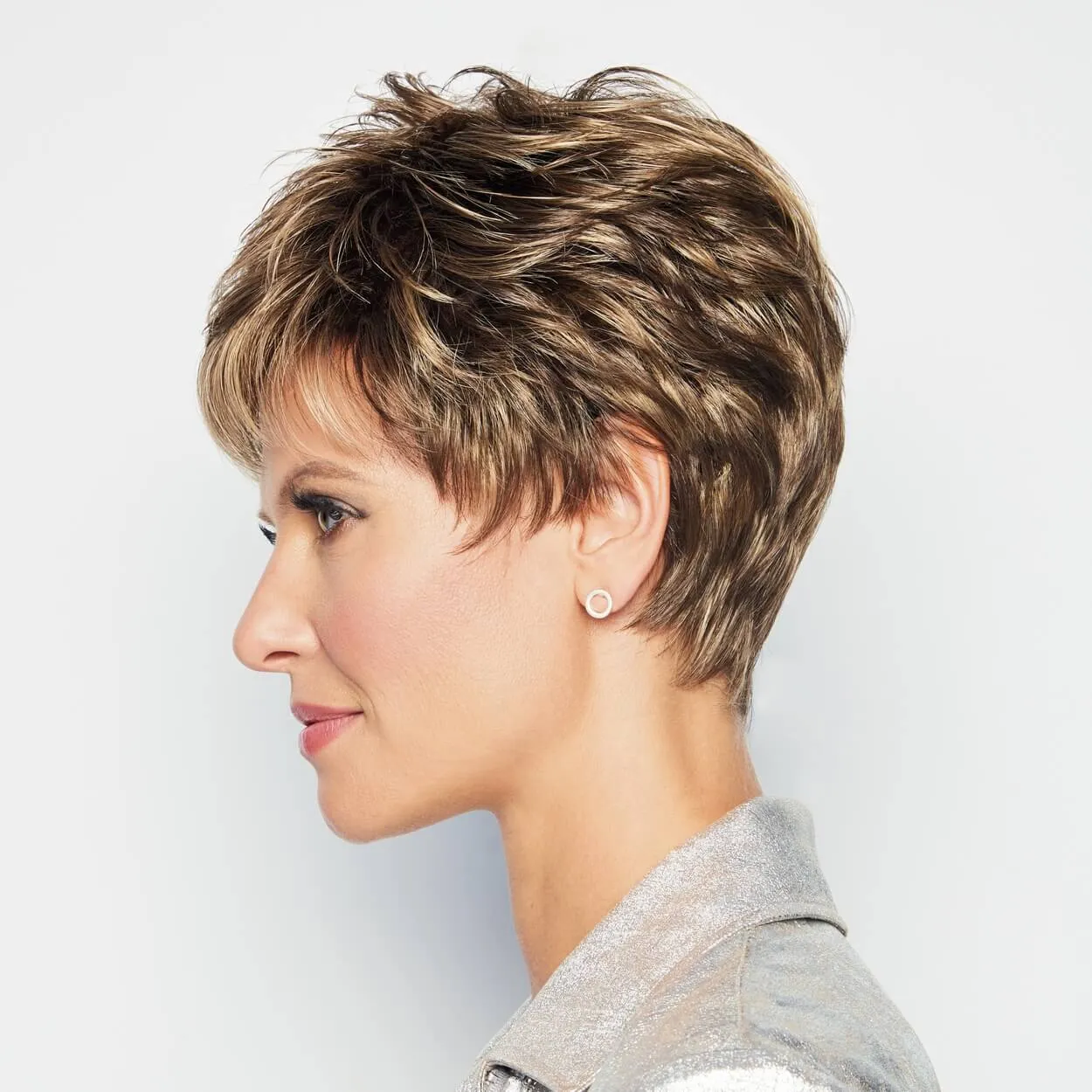 Winner Petite by Raquel Welch (Basic Cap Wig)