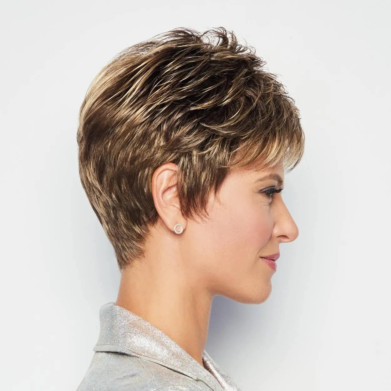 Winner Petite by Raquel Welch (Basic Cap Wig)